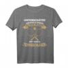 Herren Unterschätze niemals einen alten Mann mit Tennisschläger T-Shirt – Lustiges Geschenk für Tennisfans & Senioren
