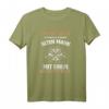 Unterschätze Niemals Einen Alten Mann Mit Einem Dartpfeil T-Shirt - Lustiges Dart-Shirt für Hobby- und Profi-Darter, Geschenkidee zu Weihnachten & Geburtstag