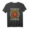 Unterschätze niemals einen alten Mann der in der DDR aufgewachsen ist - Lustiges Ossi T-Shirt zum HapDog, mit DDR Logo, rotem Stern & Hammer & Zirkel