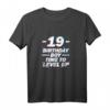 19. Geburtstag Geschenk für Ihn, Sohn oder Tochter - Gaming T-Shirt für 2002 Geburtstagsfeier, Männer und Frauen