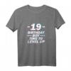 19. Geburtstag Geschenk für Ihn, Sohn oder Tochter - Gaming T-Shirt für 2002 Geburtstagsfeier, Männer und Frauen