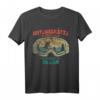 Unterschätze niemals einen alten Mann auf Skiern Geschenk T-Shirt – Lustiges Wintersport Outfit für Skifahrer und Snowboarder