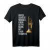 Unterschätze Niemals Einen Alten Mann mit Trompete T-Shirt – Lustiges Geschenk für Papa, Opa, Bruder & Trompeter zu Vatertag, Geburtstag oder Rente