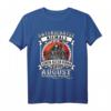 Unterschätze niemals einen alten Mann, der im August geboren wurde - Cooles Geburtstags-T-Shirt für Männer im besten Alter, Opa, Vater & Onkel