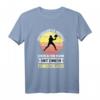 Unterschätze niemals einen alten Mann mit Tennisschläger T-Shirt – Lustiges Tennis Motiv für Rentner, Tennisfans & Vereinsmitglieder