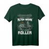 Unterschätze niemals einen alten Mann auf einem Roller T-Shirt - Lustiges Geschenk für Scooter, Mofa oder Moped Fahrer zum Geburtstag oder Weihnachten