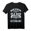 Herren Keyboard Synthesizer T-Shirt mit lustigem Spruch – Perfektes Geschenk für Musiker, Papa, Opa, Bruder zum Vatertag, Geburtstag oder Rente