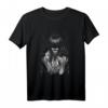 Ästhetisches Mädchen mit Blume & Skelett - Soft Grunge Horror T-Shirt für Damen mit klassischem Schnitt