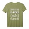 Herren Unterschätze Niemals Alten Mann E-Bike Rentner Fahrrad T-Shirt - Lustiges Radfahrer Motiv für Senioren & Rentnergeschenke