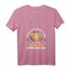 Damen Unterschätze niemals einen alten Mann mit Klemmbausteinen T-Shirt mit V-Ausschnitt – Lustiges Geschenk für Baustein-Fans