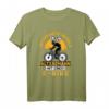 Unterschätze niemals einen alten Mann E-Biker Pedelec T-Shirt – Perfektes Geschenk für Fahrradfahrer zum Geburtstag & Weihnachten