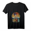 52 Jahre alt, seit 1972 legendär - Retro Vintage Frauen T-Shirt zum Geburtstag mit V-Ausschnitt, lustiges Geschenk für Familie & Freunde