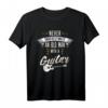 Unterschätze Niemals Einen Alten Mann Mit Einer Bass Gitarre T-Shirt – Lustiges Musiker Geschenk für Gitarristen & Bassspieler zum Geburtstag, Vatertag & Weihnachten