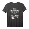 Unterschätze Niemals Einen Alten Mann Mit Einer Bass Gitarre T-Shirt – Lustiges Musiker Geschenk für Gitarristen & Bassspieler zum Geburtstag, Vatertag & Weihnachten