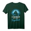 Unterschätze niemals einen alten Mann mit einem Segelboot T-Shirt – Lustiges Geschenk für Skipper, Kapitäne & Segelliebhaber zu Weihnachten & Geburtstag