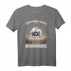 Unterschätze Niemals einen alten Mann mit einem Wohnmobil T-Shirt – Witziges Camper-Design, Geschenkidee für Opas, Väter & Outdoor Fans