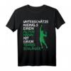 Tennis Unterschätze niemals alten Mann mit Tennisschläger T-Shirt - Lustiges Tennis Geschenk für Opa, Vater & Tennis Trainer im Ruhestand
