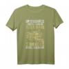 Herren Unterschätzen Sie niemals einen alten Mann mit einer Eisenbahn T-Shirt - Lustiges Geschenk für Eisenbahn- und Modellbahn-Fans zu Weihnachten, Geburtstag, Mutter- und Vatertag