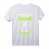 Unterschätze niemals einen alten Mann auf einem E-Bike T-Shirt - Lustiges Fahrrad Motiv, perfektes Geschenk für Radfahrer, Papas & Opas
