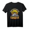 Lustiges Camper T-Shirt – Unterschätze niemals einen alten Mann Geschenk für Outdoor- und Campingliebhaber, Papa & Opa