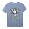 Böser Alter Mann T-Shirt mit Totenkopf & Devil's Hand Motiv - Lustiges Heavy Metal & Rock Geschenk für Biker, Trucker, Musiker & Tattoofans zum Vatertag, Festival & Treffen