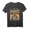 Unterschätze niemals einen alten Mann mit einem E-Bike T-Shirt – Perfekt für Fahrradfahrer, Radfahrer, Rentner und E-Bike Liebhaber