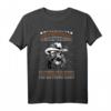 Humorvolles Herren T-Shirt: Ich Bin Ein Mürrischer Alter Mann mit Waffemotiv – Perfektes Geschenk zum Renteneintritt, Geburtstag oder Weihnachten