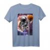 NASA Astronaut Basketball In Space Graphic T-Shirt - Officially Licensed NASA Merchandise für Raumfahrt- und Basketballfans
