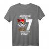 Kinder Achtung ich bin 7 Jahre alt Geburtstag Junge Pirat Party T-Shirt - Lustiges Geschenk für Piratenliebende Kinder