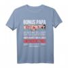 Lustiges Männertag & Vatertag T-Shirt mit Spruch – Bonus Papa & Stiefvater Geschenkidee für Himmelfahrt, Herrentag & besondere Anlässe