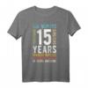 Geburtstag 15 Geschenke Shirt für Jungen & Mädchen - Perfekt zum 15. Geburtstag, Klassisch geschnitten, Doppelt genähter Saum