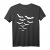 Fledermaus T-Shirt für Halloween - Gruselige Fledermaus in dunkler Nacht, klassisch geschnitten
