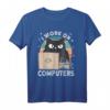Grumpy Computer Cat T-Shirt - Lustiges Coding & IT Geschenk für Programmierer, Admins & Katzenliebhaber