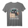 Grumpy Computer Cat T-Shirt - Lustiges Coding & IT Geschenk für Programmierer, Admins & Katzenliebhaber