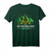 Survival Ausrüstung Pfadfinder Natur T-Shirt – Witziges Outdoor- und Abenteuer-Shirt für Natur- und Survival-Fans, perfekt als Geschenk oder zum selber Tragen