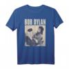 Bob Dylan Official Chair Photo T-Shirt - Lizenzierte Bandmerchandise für Musikfans, klassisch geschnitten