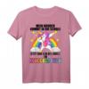 Mein Bruder Kommt Zur Schule Jetzt Bin Ich Kindergarten Boss T-Shirt - Perfektes Einschulungsgeschenk für Jungen und Mädchen zum ersten Schultag