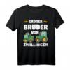 Großer Bruder von Zwillingen Traktor Bauer Geschenk T-Shirt - Perfekt für Geschwisterverkündung und Bauernhof-Fans