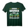 Großer Bruder von Zwillingen Traktor Bauer Geschenk T-Shirt - Perfekt für Geschwisterverkündung und Bauernhof-Fans