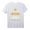 So Sieht Der Beste Kleine Bruder Der Welt Aus Geschenk T-Shirt – Perfekt für Geburtstage & Geschwisterliebe