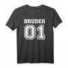 Bruder 01 T-Shirt – Geschenk für Brüder und Geschwister, Liebe zur Familie, klassisch geschnitten, doppelt genähter Saum