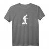 Bruder muss los Meme Spruch T-Shirt – Lustiges Geschenk für Meme-Fans, Familie & Freunde zu Geburtstag, Weihnachten & Co.