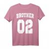 Brother 02 Geschenk für den Großen Bruder und Kleinen Bruder - Lustiges T-Shirt im Highschool Style zum HapDog, perfekt für Brüder & Geschwister