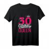 30. Geburtstag Geschenk für Frauen Jahrgang 1993 – Birthday Queen Krone T-Shirt für Damen, Mama & Freunde zum Jubiläum