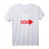 Er heiratet, wir sind nur zum Saufen hier T-Shirt – Lustiges Hochzeitsgeschenk für Trauzeugen und Freunde