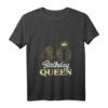 Damen HapDog Geschenk Jahrgang 1983 Birthday Queen Krone T-Shirt mit V-Ausschnitt – Perfekt für die Party & als Überraschung