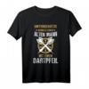 Dartspieler T-Shirt mit Spruch – Lustiges Vatertags- & Geburtstagsgeschenk für Papa, Opa & Dartfans