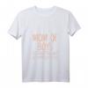 Damen Funny Motherhood Mama Geschenk - Less Drama Than Girls T-Shirt mit V-Ausschnitt für starke, humorvolle Mütter