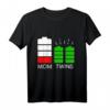 Lustiges Mutter von Zwillingen T-Shirt - Energievolles Geschenk für Zwillingsmütter, egal ob eineiige oder zweieiige Zwillinge