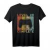 Gamer T-Shirt Level 20 - Complete Geburtstagsshirt für Männer zum 20. Geburtstag, perfekt für Gaming-Fans und Geburtstagsfeiern